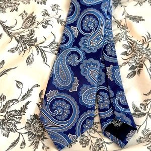 Hugo Boss men’s tie